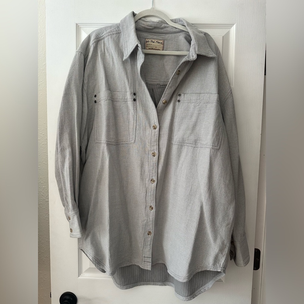 We The Free Light Gray Button-Down Shirt